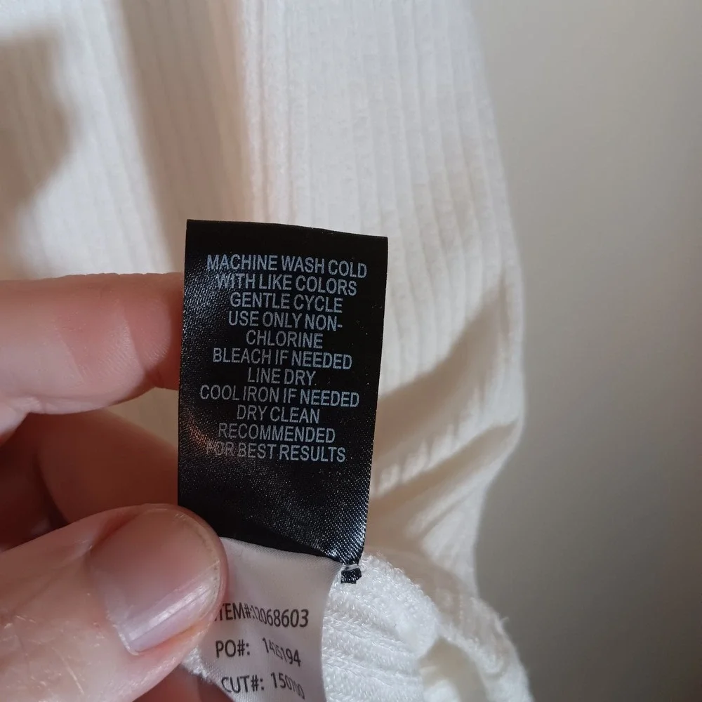 Torrid Sleeveless Ribbed Turtleneck Tank Top White Plus Size Blouse‎ - Picture 6 of 7